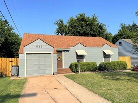 835 NW 17th St in Lawton, OK - Building Photo