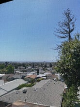 6127 Majestic Ave in Oakland, CA - Building Photo - Building Photo