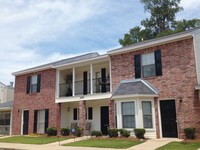 Building Photo - Seasons Apartments in Monroe, Louisiana