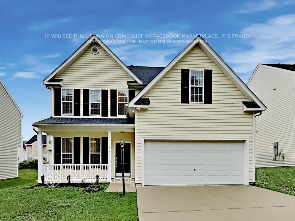 2009 Red Quartz Dr in Raleigh, NC - Building Photo