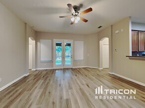 4347 Song Sparrow Dr in Middleburg, FL - Building Photo - Building Photo