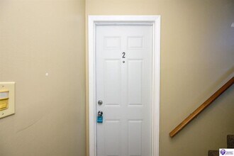 244 Pinewood Dr in Radcliff, KY - Building Photo - Building Photo