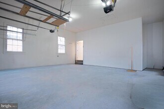 13620 Canal Vista Ct in Potomac, MD - Foto de edificio - Building Photo