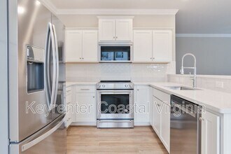 1302 Kathy Ann Wy E in Carrollton, VA - Building Photo - Building Photo