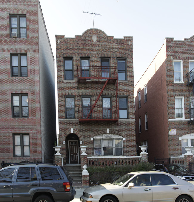 480 E 94th St in Brooklyn, NY - Foto de edificio - Building Photo