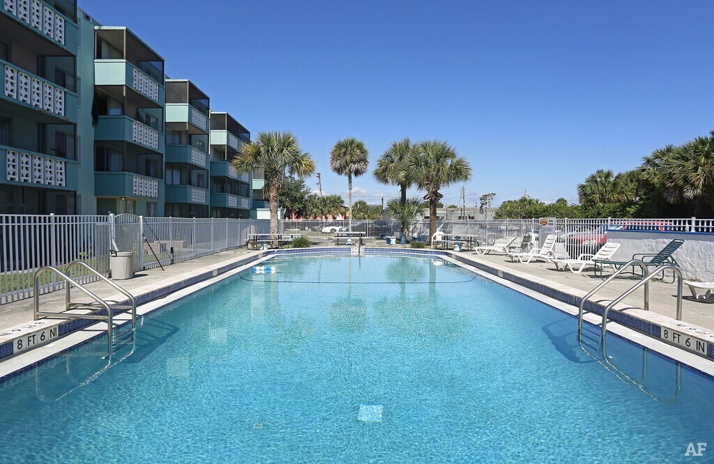 Marella Bay Apartments in Merritt Island, FL