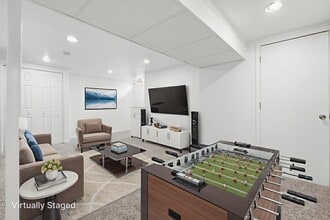 560 S Ann Arbor St in Saline, MI - Building Photo - Building Photo