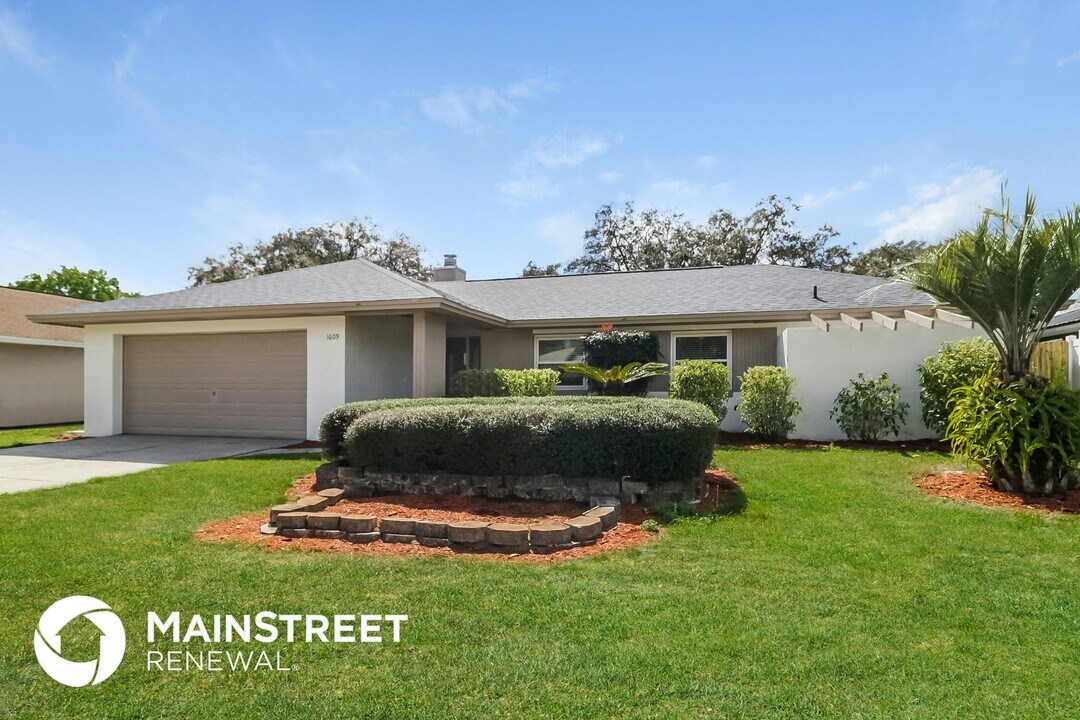 1609 E Sandpiper Trail in Casselberry, FL - Building Photo