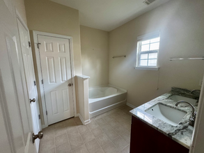 168 Willow Point Cir in Savannah, GA - Building Photo - Building Photo