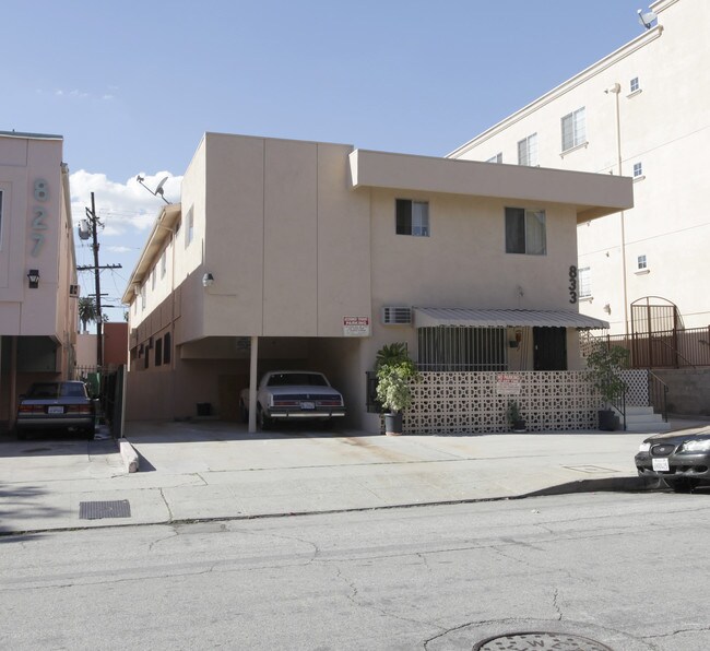 833 N Hudson Ave in Los Angeles, CA - Building Photo - Building Photo