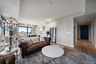 1750 Wewatta St in Denver, CO - Building Photo - Building Photo