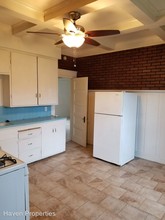 441 Haggin Ave in Sacramento, CA - Building Photo - Building Photo