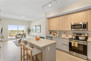 Deco Green Apartments in Lake Worth, FL - Building Photo