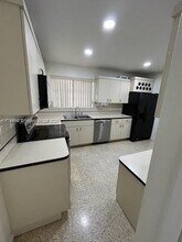 5820 SW 94th Pl in Miami, FL - Building Photo - Building Photo