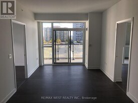 75 Oneida Crescent in Richmond Hill, ON - Building Photo