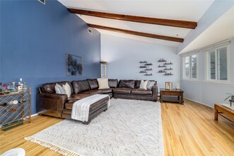 29 Donna Lane in Lido Beach, NY - Building Photo - Building Photo
