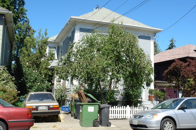 2932 Ellsworth St in Berkeley, CA - Building Photo - Building Photo