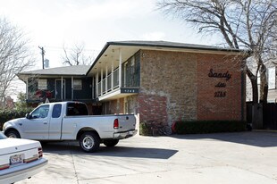 Belle Isle 8 Plex Apartments