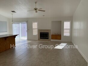 230 Mike Gartrell Cir in Sacramento, CA - Building Photo - Building Photo