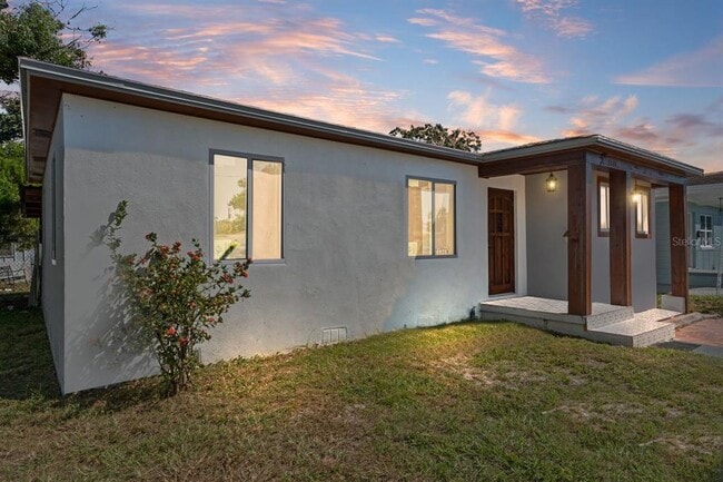 4635 22nd Ave N in St. Petersburg, FL - Building Photo - Building Photo