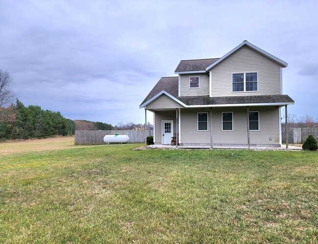 6039 Morris Lake Rd in Mears, MI - Building Photo - Building Photo