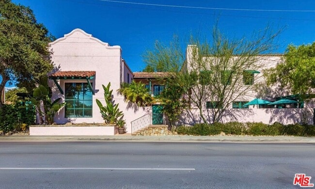 202 Canada St in Ojai, CA - Foto de edificio - Building Photo