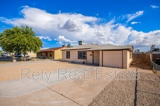 121 E la Cienega Ave in Goodyear, AZ - Building Photo - Building Photo