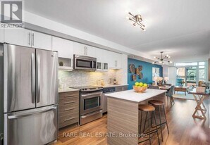 1169 Queen St W in Toronto, ON - Building Photo