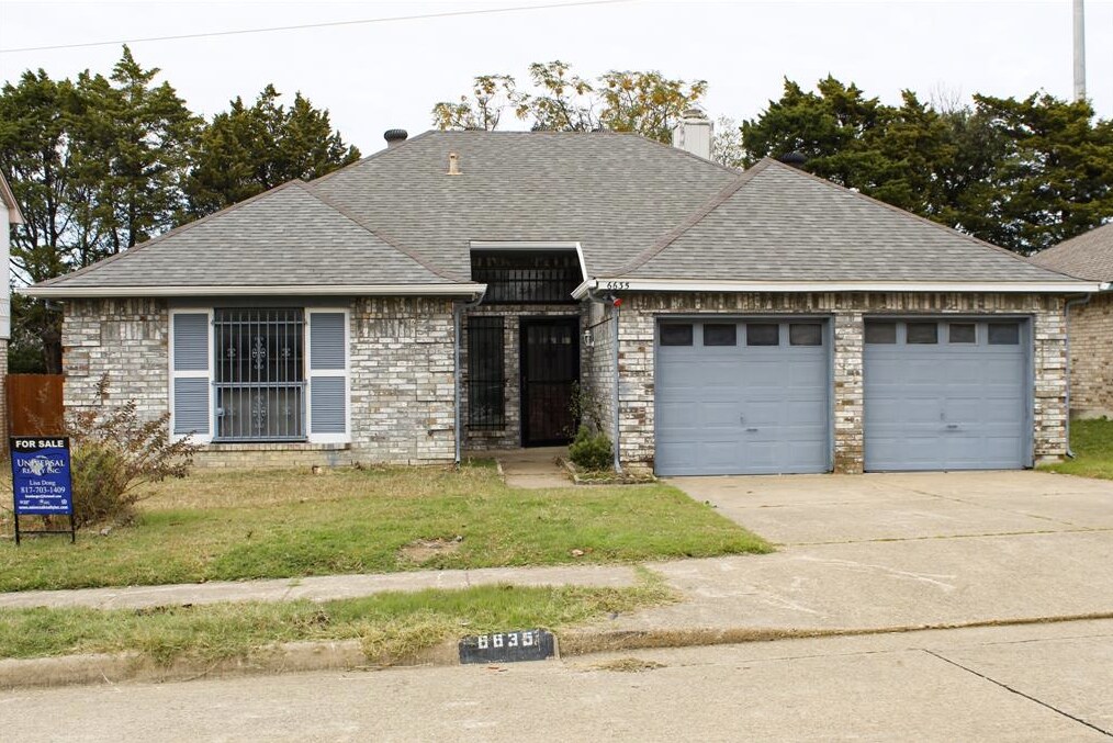 6635 Mountain Cedar Ln in Dallas, TX - Foto de edificio