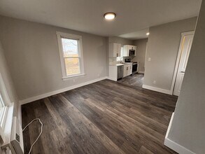 3438 Greenwood Blvd in Maplewood, MO - Building Photo - Building Photo