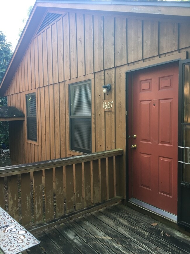 property at 1687 Maine St