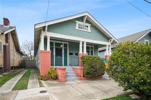 property at 1537 Annunciation St