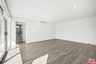 1264 9th St in Santa Monica, CA - Building Photo - Building Photo