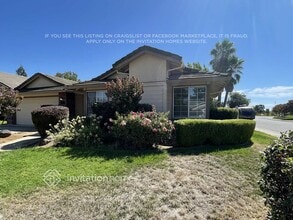 702 Canyon Creek Way in Galt, CA - Building Photo - Building Photo