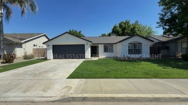 property at 520 W Pepper Dr