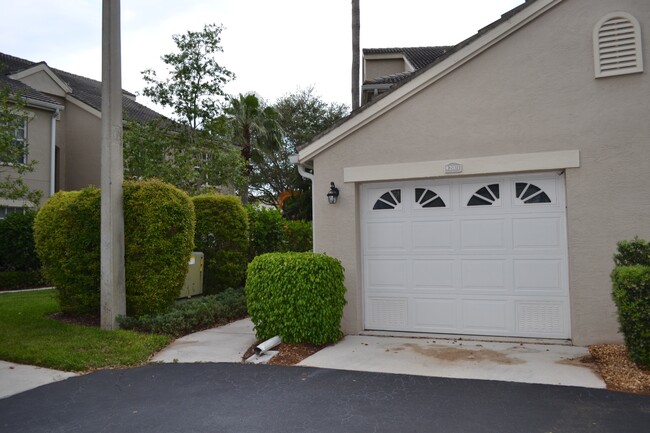 14571 Daffodil Dr in Ft. Myers, FL - Building Photo - Building Photo