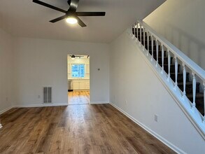 16 Sycamore St in Etna, PA - Building Photo - Building Photo