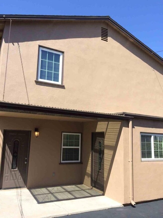 71 Suffolk Ave in Sierra Madre, CA - Building Photo - Building Photo