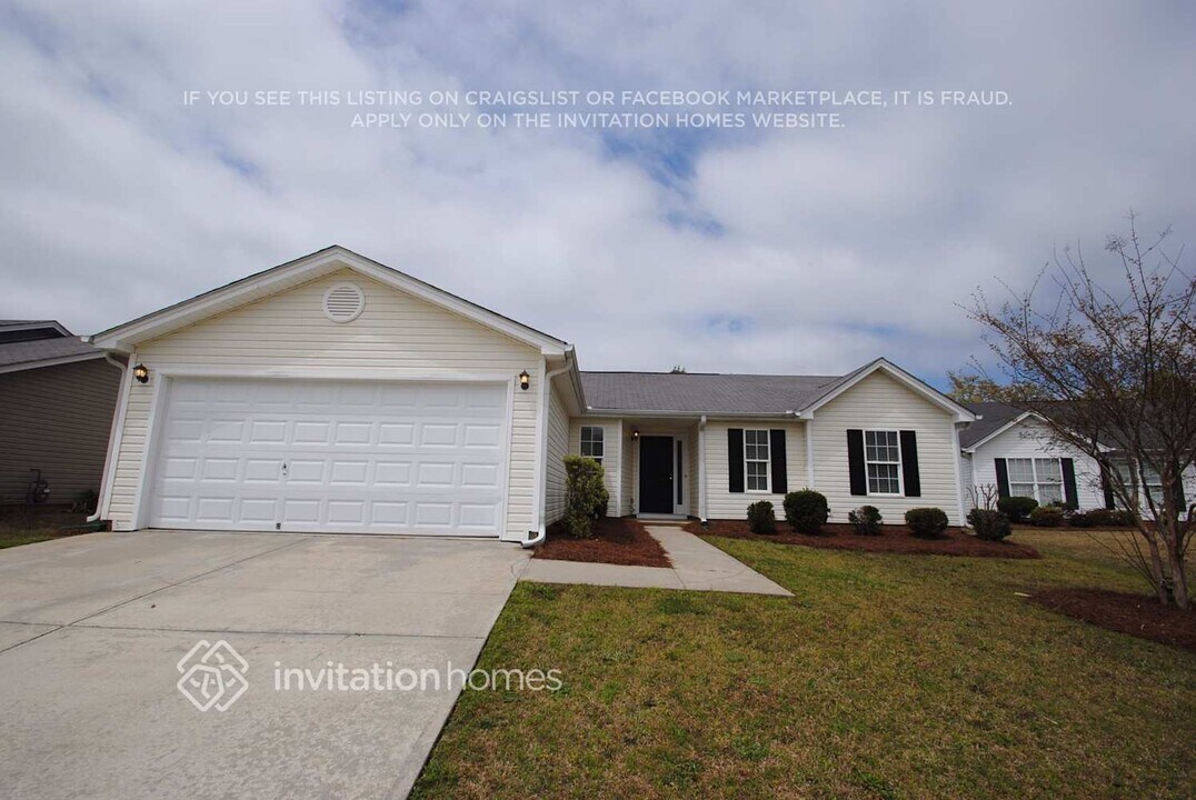 465 Amelia Grove Ln SE in Lawrenceville, GA - Building Photo