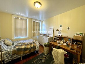 69 S Huntington Ave, Unit 3 in Boston, MA - Building Photo - Building Photo