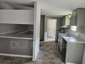 117 Hardin Rd in Kodak, TN - Building Photo - Building Photo