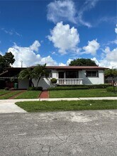 7845 SW 19th St in Miami, FL - Building Photo - Building Photo