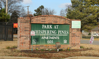 Park at Whispering Pines in Conway, AR - Foto de edificio - Building Photo