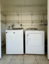 5160 SW 26th Ave in Fort Lauderdale, FL - Building Photo - Building Photo