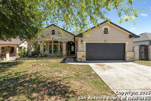5902 Tree View St in San Antonio, TX - Building Photo