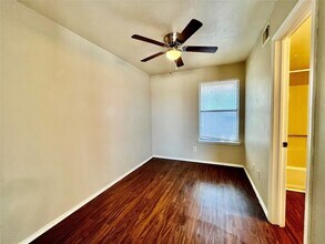 2526 W Prairie St, Unit 204 in Denton, TX - Building Photo - Building Photo