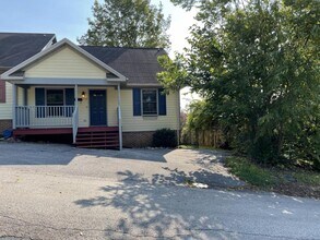 203 Correll Ln in Jonesborough, TN - Building Photo - Building Photo