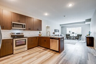 The Overlook at Crystal Lake in Burnsville, MN - Building Photo