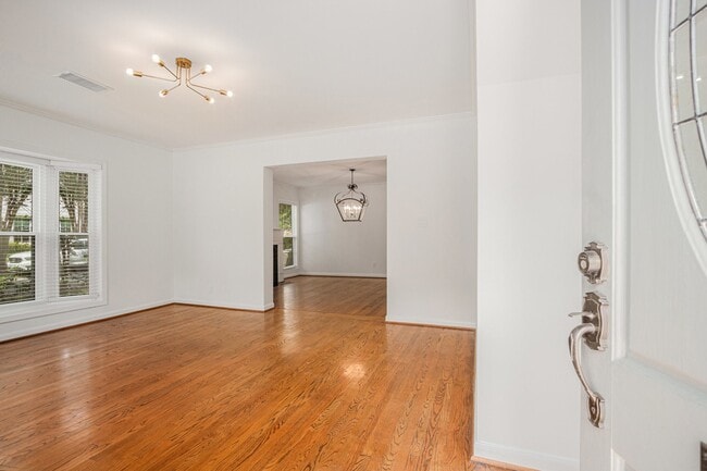 6601 Brompton Rd in Houston, TX - Building Photo - Building Photo