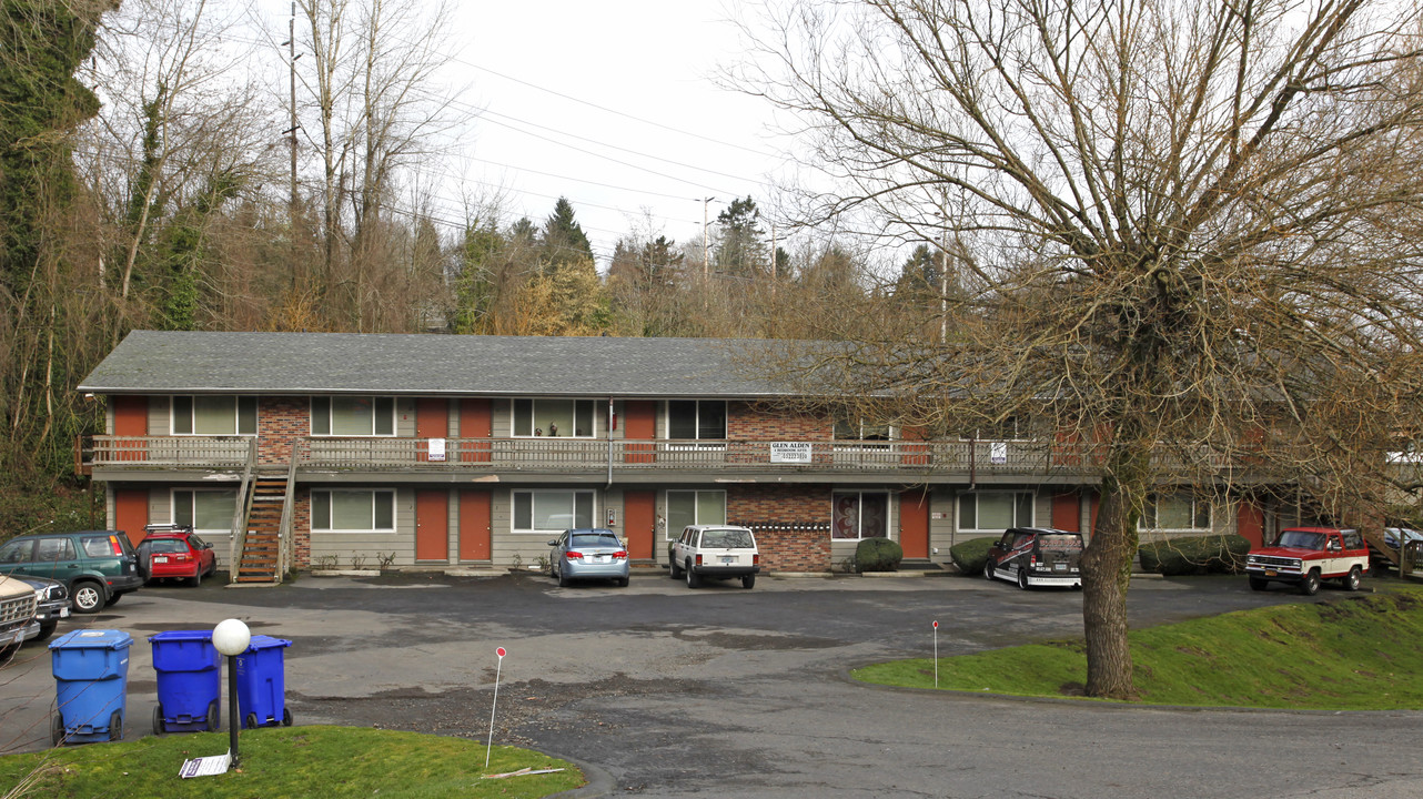 Glen Alden Apartments in Portland, OR - Building Photo